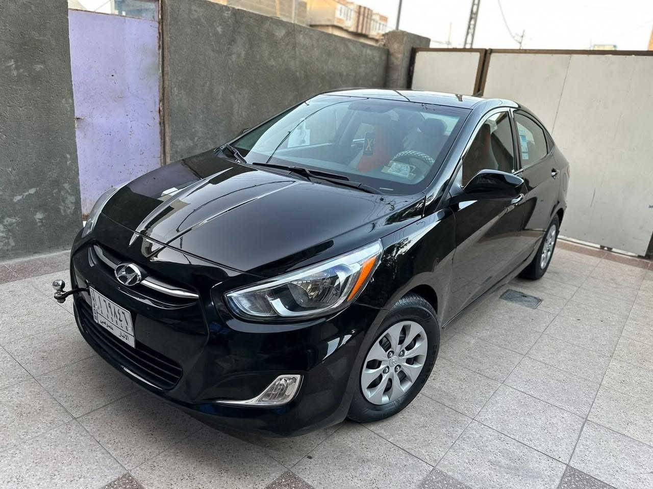 السلام عليكم اكسنت 2016 امريكي بيها صبغ بنيد وربع جاملغ شرط بدون اي دواخل محرك 1600 كير ومحرك مكفولات سياره جديده بمعى الكلمه  متصرف عليه شي جاهزه تخم تاير صدر جديد السياره حيل ناعمه وترايها حلو وصرفها حيل اقتصادي رقم انبار باسمي تحويل مباشر باسم اليشتري السعر 98 وبلعافيه ع ياخذها رقم الهاتف *********** مكاني الانبار فلوجه
