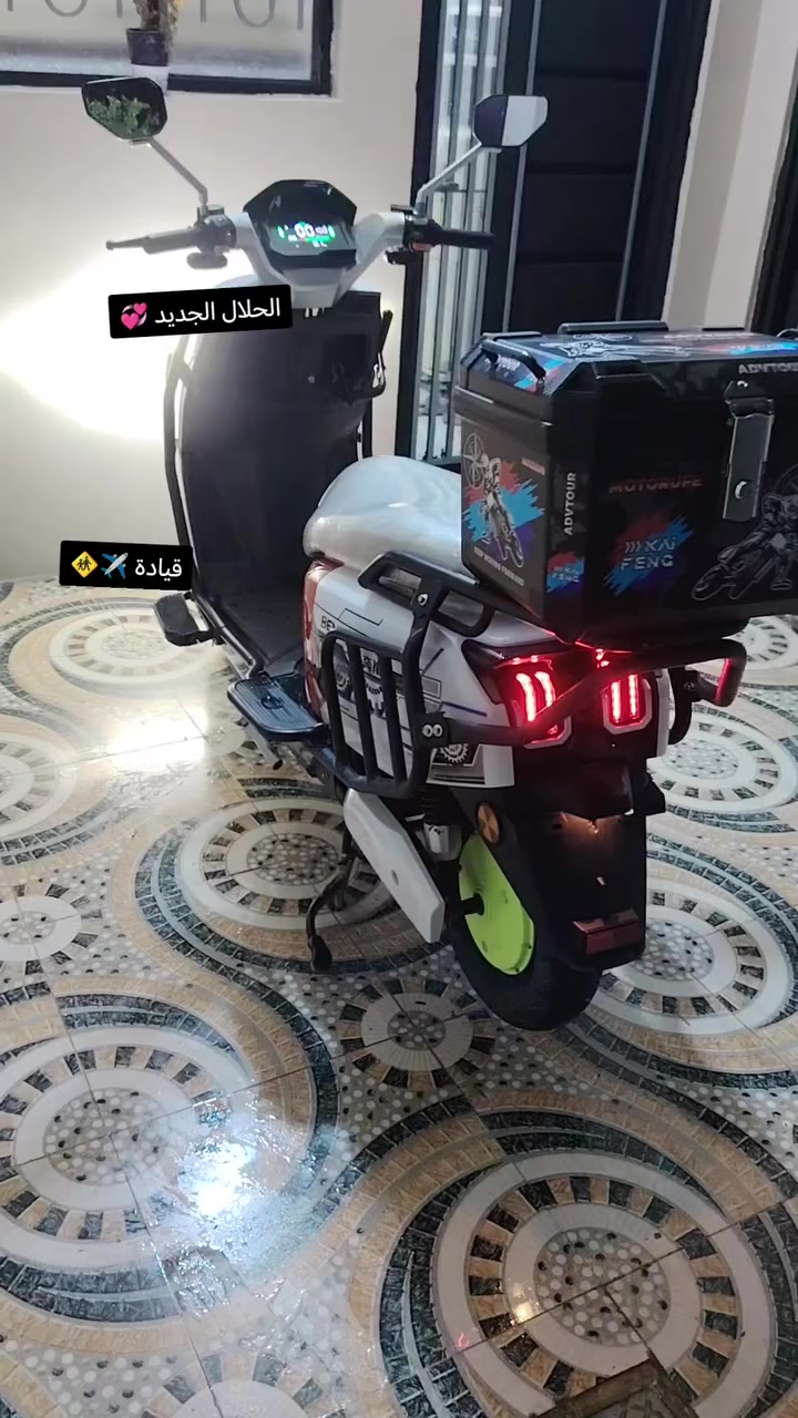 السلام عليكم أدرك ان مدرع ماطور اخو الجديد للبيع كل شرط مواصفاته معروفه دبل اشاره يمين  يمين يسار لايت عالي ناصي زينون  بي بك  ست بطاريات شرط على الفحص مسطره ويا صندوق، سعر 675 وبي مجال للطيبين مكاني موصل الايسر حي القاهره الرقم ***********
