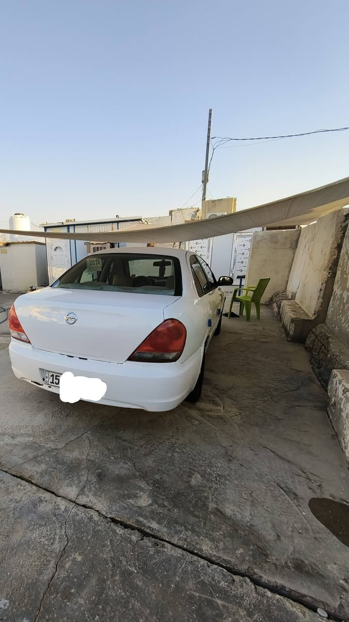 للبيع سني موديل 2010بيه ضربه من واره وصبغ عام وبيه بابين أمبدله گير عادي محرك أبيض رقمي ***********
