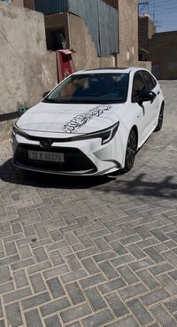 للبيع تويوتا كورلا 2025 HEV مواصفات السياره  بصمة دخول ع الابواب بصمة ...