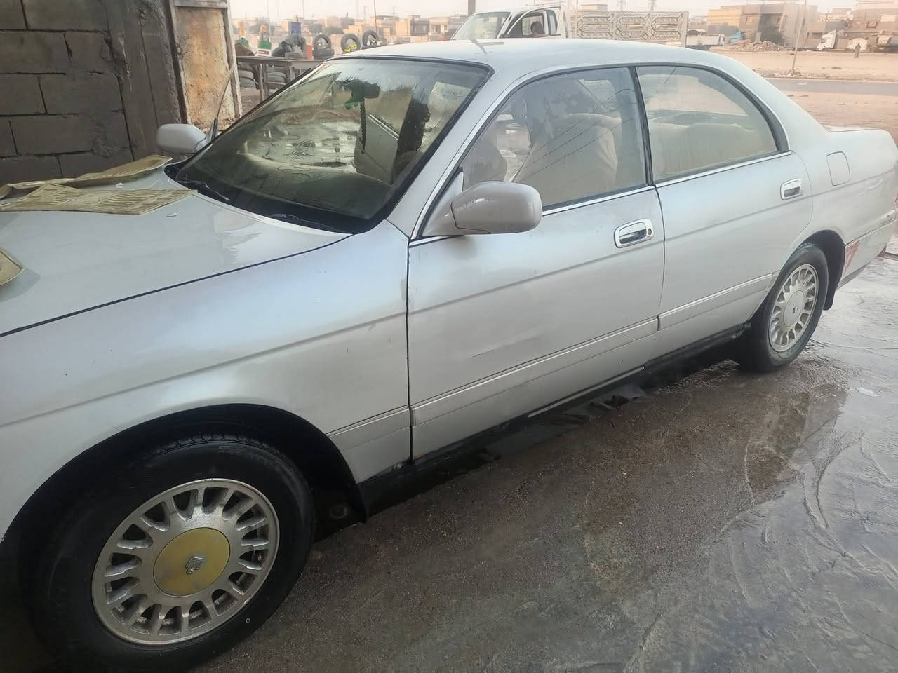 سياره بطه موديل 93 بصره سنويه جديده رقم انكليزي باسمي سياره كفاله من الكص ونقل جثه ولاصوليات مكان سياره الزبير سعر 45 رقم تلفون ***********
