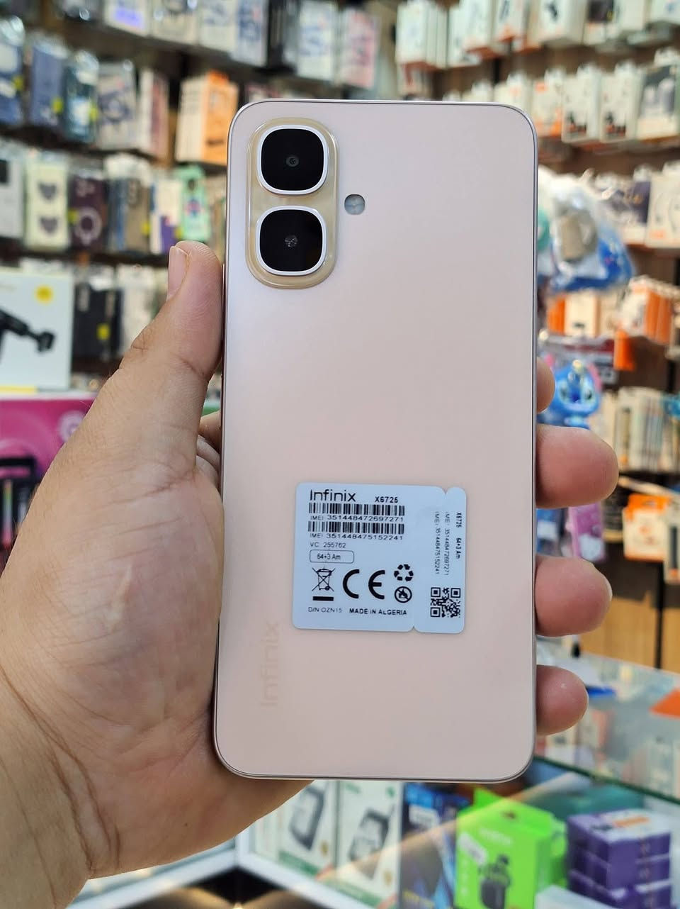 جهاز
Infinix SMART 10
مستخدم شي قليل نظافة 100٪

جهاز شخط مابي 

السعر خاص 
مكاني 
تكريت


**إذا كنت صاحب هذا الإعلان وتريد حذفه لأي سبب، رجاءا أرسل رسالة إلى الدعم الفني**