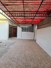 الصديق الأولى • ٢٠٠م • ٤ غرف