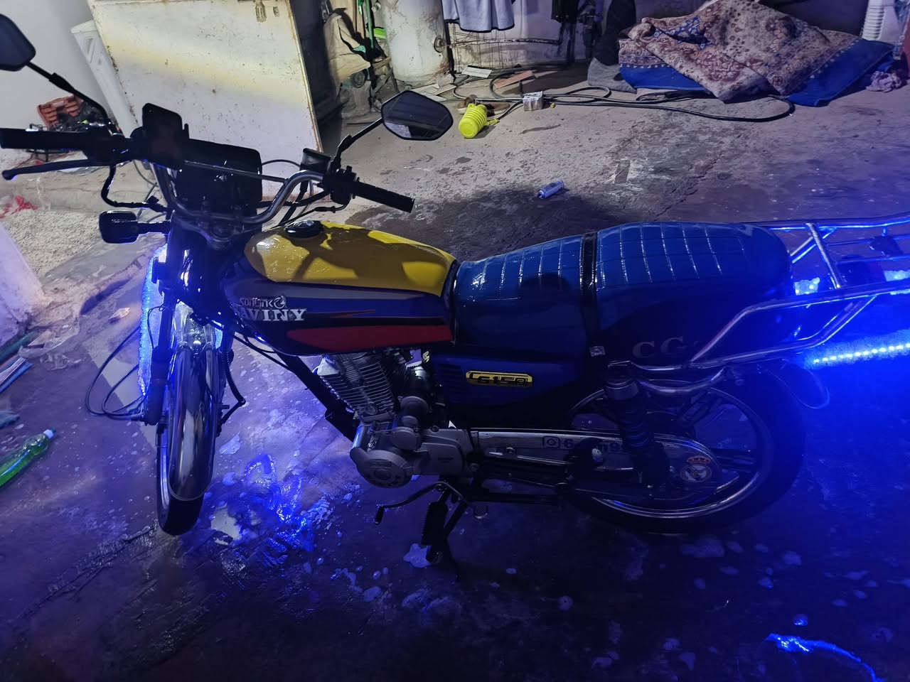 يالله دراجه مسجل موديل 21 محدث 23 لوحات2 انكليزي سعره مليون و300 وبيه مجال الاستفسار ***********
