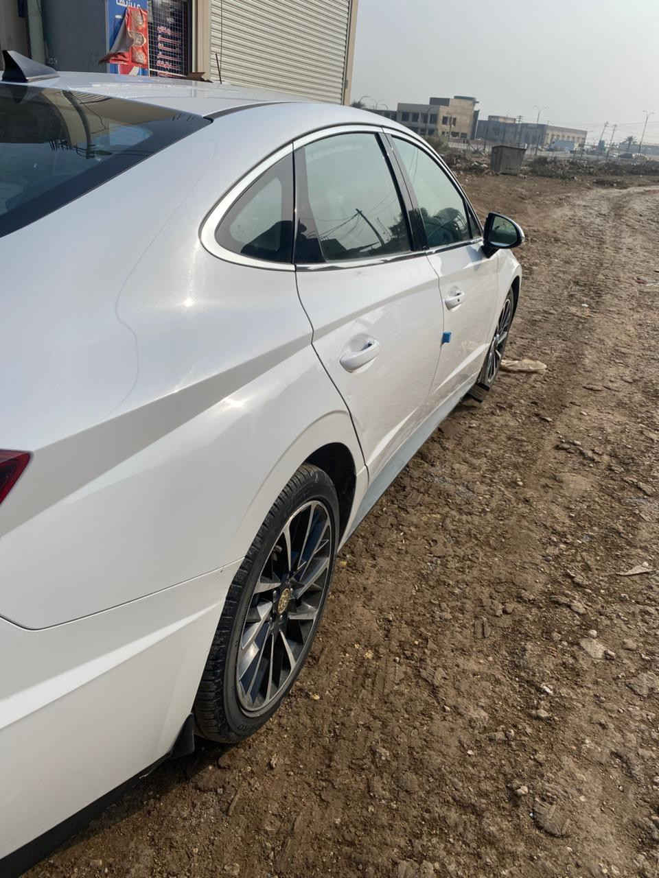 سلام عليكم 
سوناتا خليجي
موديل 23
[ بصمه تشغيل +بصمه ابواب +تشغيل عن بعد  ]
خمس انضمة قياده 
سايد بريك بصمه 
[كشن  - كهرباء -تدفئة]
شاشه  كبيره 
رادار( امامي_ خلفي _جانبي )
تحديد مسار 
رقمها بغداد /السعر 183 وبيه مجال /*********** بي واتساب والسونار مرفق مع الصور مكانه بابل
