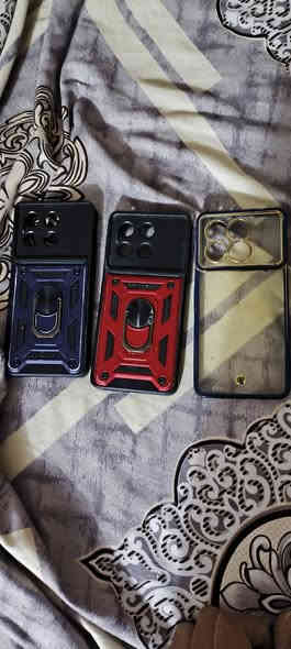 بوكو x6, برو   ذاكره512
جهاز مامفتوح شرط الفحص اي محل هواتف يعجبك 
  يشغل 120 ببجي 
كارتونه. شاحنه. و3كفرات.  كله كامل 
رقم هاتف ***********
سعر 250
