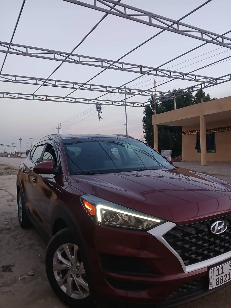 السلام علكيم توكسان للبيع موديل ٢٠ وراد امريكي  بية. قبق الجنطة فقط والباقي كفالة عامة سيارة كلة لبيل واحد سيارة حلوة مال جناي ماشية ٤٠ الف  سيارة صافية من الشخوط والرصعات حتى الدعاميات البلادية مالتة فول موصفات ١/١ماعد الفتحة
بصمة تشغيل
كامرة دوارة
شاشة كبيرة 
رادات جانبية 
تكحم ستيرن  مقوي جهتين
كشنات تتفئة
كشن سايق كهرباء
حساسات امامي وخلفي 
سايد بريك دكمة
مانع انزلاق
مانع انحدار
محرك ٢٤٠٠٠
مكان با***********/***********
