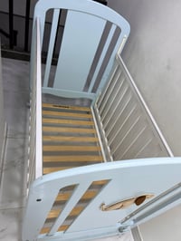 سرير طفل استخدام قليل صناعة تركي نوعية ممتازة السعر 150 الاتصال على ال...