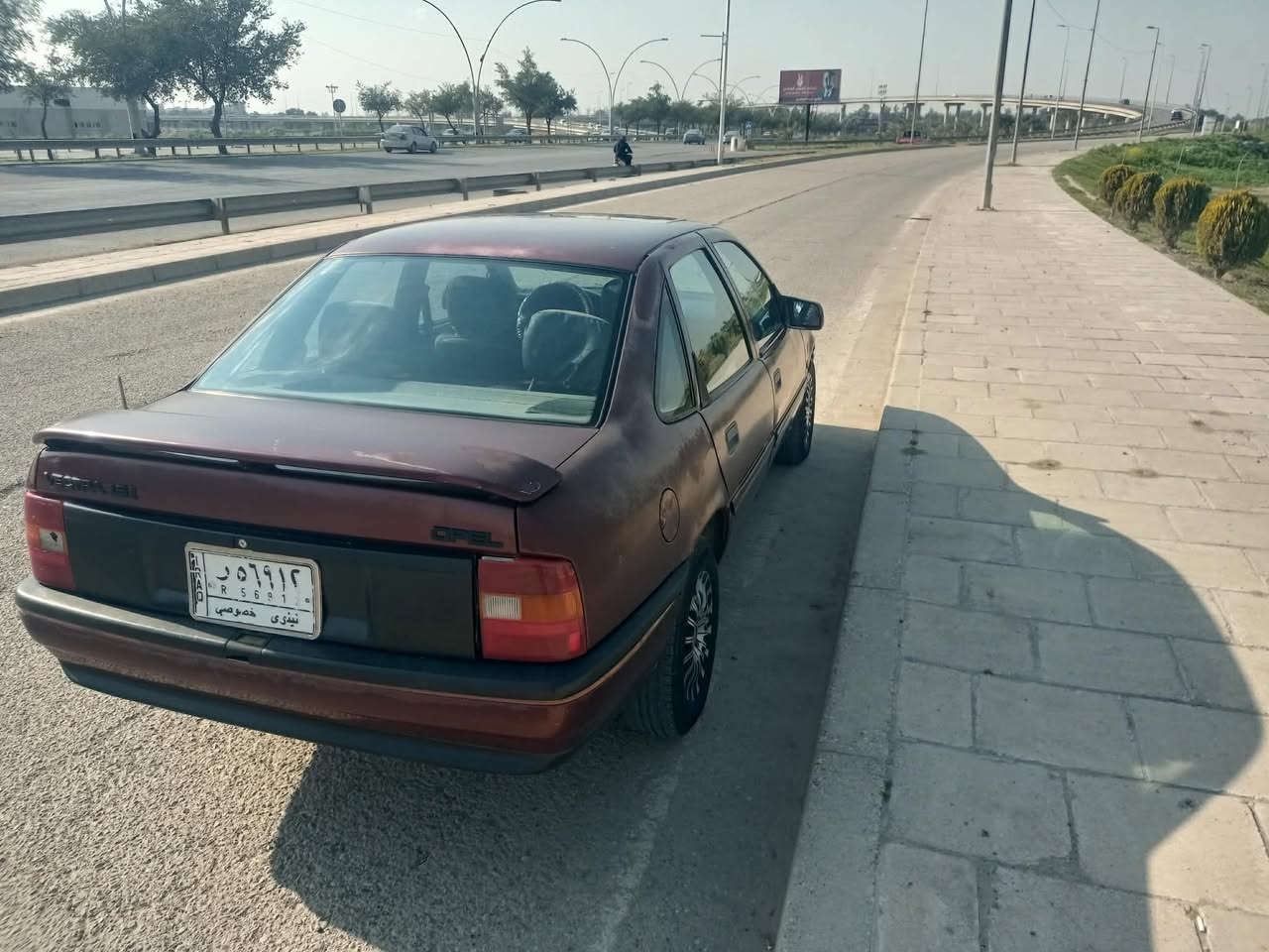 فكترا موديل 1991 رقم نينوي الالماني بسمي محرك كير 16شرط كابون ينزين 
 بيها بدون ضرر دير واحد مصلح جيهت الايمين  
الخاص مغلق آني مكلف بل نشر  موصل الايمن 
السعر اتصل عل الأرقام
***********
***********
