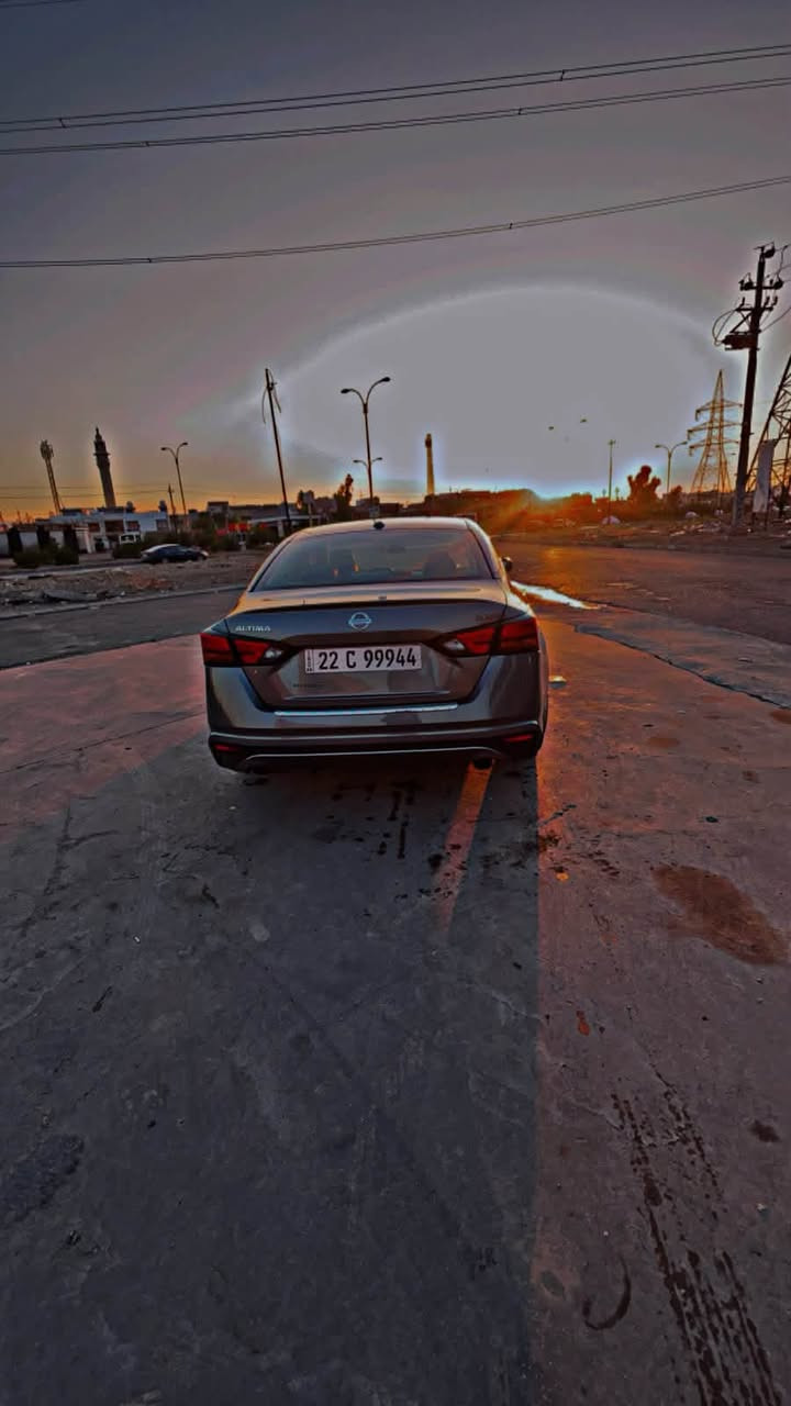 للبيع نيسان التيما2022
SR
ماشية 66الف ميل
ضررها اصبعين PDR فقط 
مكانها اربيل
بيع بدون الرقم 
للاستفسار ***********
