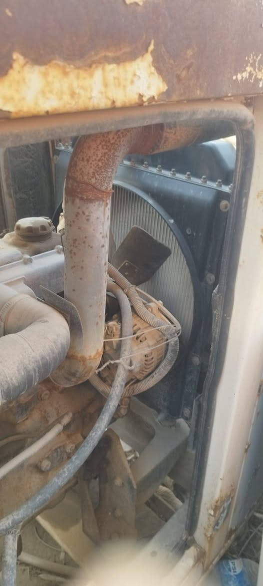 للبيع مولدات كيه نثيه جديده وبيركن صداميه قديمه للبيع تواصل واتساب ***********
