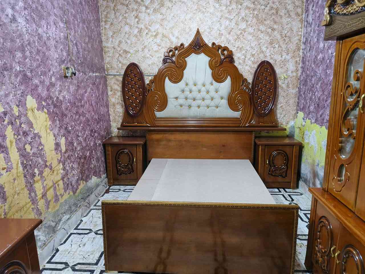 غرفة أخشاب أم الاربعه نجاره جديده كلش نهايته ٥٠٠ مكان ناصرية ***********
