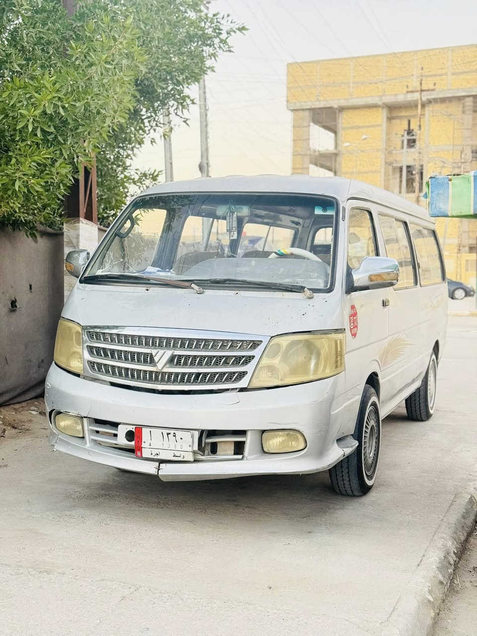 السلام عليكم ورحمة الله وبركاته 
فتون مديل 2010 مكينه محور ونجي  محرك جديد اكسن حداديه تخم تاير جديد  رقم واسط تحويل مباشر سياره جاهزه وجاهزه مرواوس بتكسي عادي شراي يتصل *********** مكان  مركز الناصريه 42سعر
