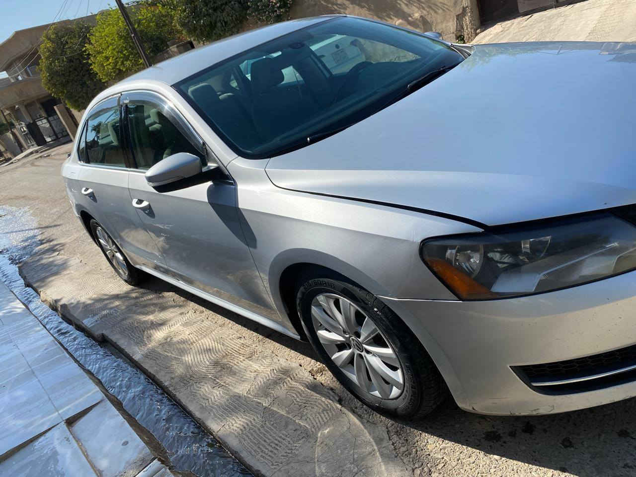 باسات خليجي ٥سلندر للبيع خمس مواصفات معروفة
سيارة ماشيه ٢١٣ كيلو متر . محرك وكير وصدر وبطاريه واطارات كلها بشرط.  بها شبرين بارد جاملغ أمامي طرف سكن وجاملغ خلفي طرف سايق وبدون دواخل .
سعرها ١٤٨ 
***********
