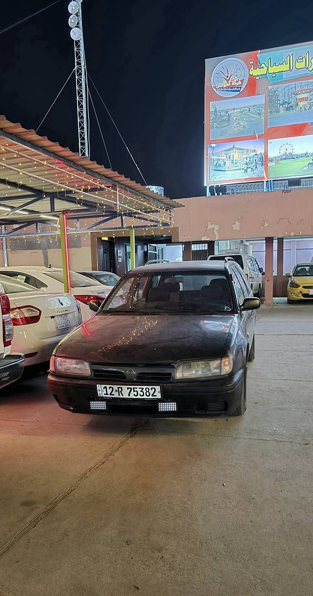 السلام عليكم
سيارة نيسان بريميرا موديل ١٩٩٠ 

محرك ١٦ 

سيارة بلاديه بدون صبغ بدون معجون 

كابون بانزين بيها 

راعيها الشرعي موجود شرط التحويل 

رقم نينوى دولي سنويا عضم جديده 

للبيع او المراوس .
*********** .
