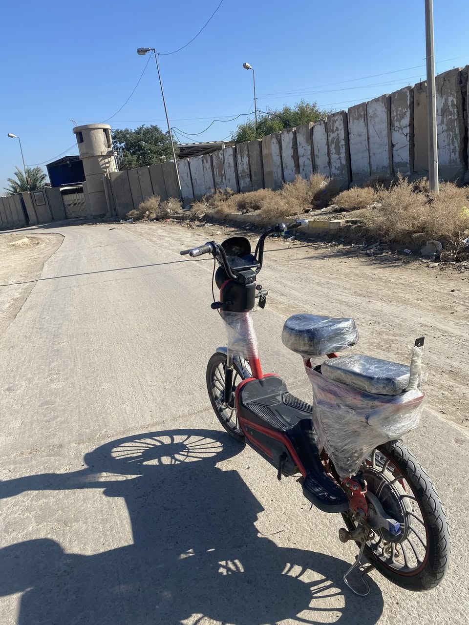 موديل 2024
نضيفة كلش
بطاريات جدد
تايرات جدد 
مابيها اي نقص 
***********
