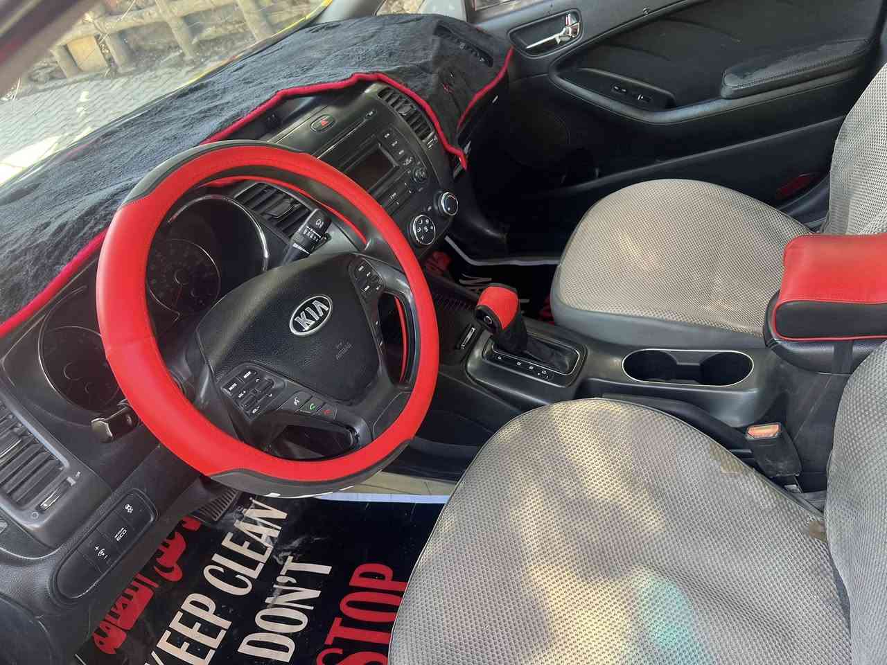 سلام عليكم فورتي ١٥ليبل واحد رقم الدولي جديد مكينه مكفوله هي والكير والتبريد مكينه ١٨٠٠دوش مرعوبه سيارا بدون ايرباك اتصال ع الرقم ***********
