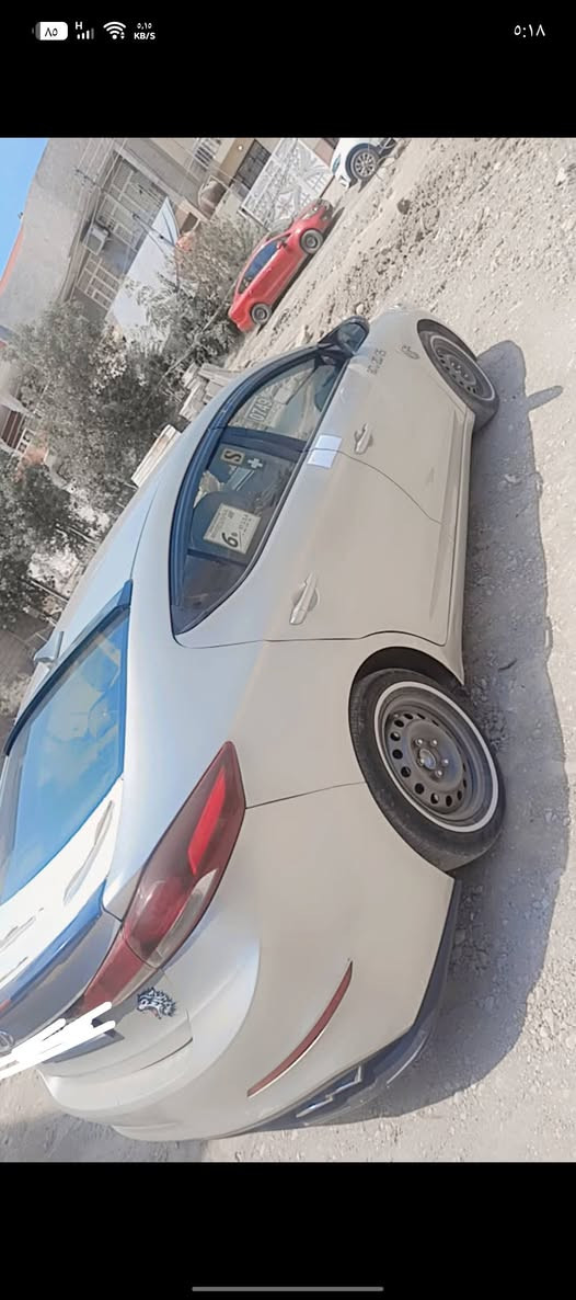 السلام عليكم سيارة النترة موديل 2018 مكان السيارة ديالى للبيع ضررها بنيد وجاملغ  بيه قطعتين السعر 118وبيها مجال للطيبين 
الرقم ***********
***********
