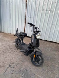 تشتغل باتريتها زينات 130 مكاني غزاليه ‭0787 075 9296‬