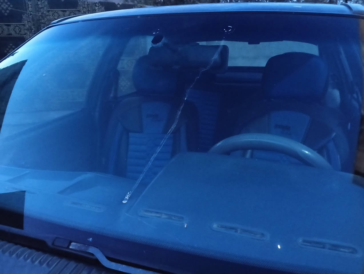 السلام عليكم سيارة اوبل كاديت موديل 1991 حجم 16 كير اوتوماتيك ومحرك شرط كابون بانزين تبادل ،سنوية للـ2009 طخم الكدام +الورى كلو شرط وايرمنيا كلها شغاله تدفئة فول كامره شاشه حساسات خلفيه 
السياره بسمنا رقمها مشروع وطني تحويل شوكت ماتريد احولك 
العنوان الموصل الجانب الايمن 
للتواصل رقم الهاتف ***********

السعر 30
