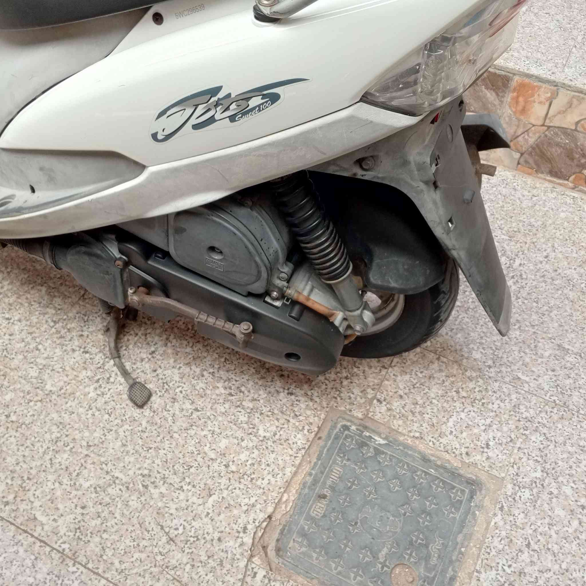 السلام عليكم 
دراجه للبيع نضيفه مابيها اي عطل مامفتوح بيها برغي 
عنوان. رميثه شراي يجي خااص..


**إذا كنت صاحب هذا الإعلان وتريد حذفه لأي سبب، رجاءا أرسل رسالة إلى الدعم الفني**