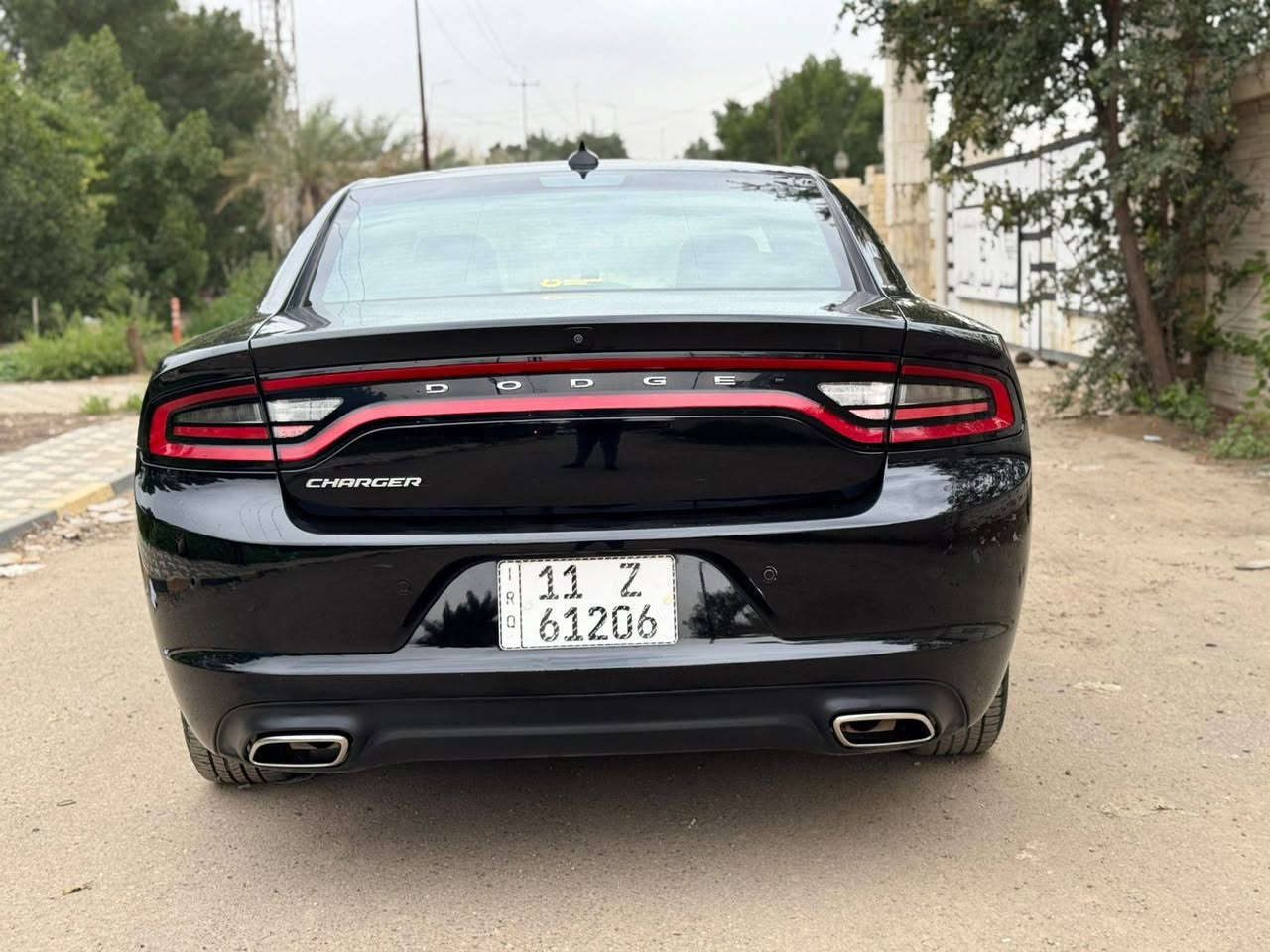 السلام وعليكم دوج جارجر موديل ٢٠٢٣ النداء الأخير  سياره جديده وبعد احله من الصور دخول جديد السياره كفاله عامه من الضربه والتبديل والفتح والبارد عدا الدعاميه اماميه مبدله 
وارد أمريكي حادث دعاميه اماميه فقط 
ورصعه بصيطه بلباب الخلفي  رقم بغداد باسمي 
بصمه + بصمه أبواب + كشنات مخمل 
كشن كهرباء + كشن خلفي تدفئه + تشغيل عن بعد + حساسات امامي + حساسات خلفي + كامير دواره  شاشه جبيره +اتحكمات ستيرن + ابل كار بلي +باقي مواصفات المعروفه sxt 
ماشيه 24  ميل 
الكراده قبل جسر المعلق 
***********
