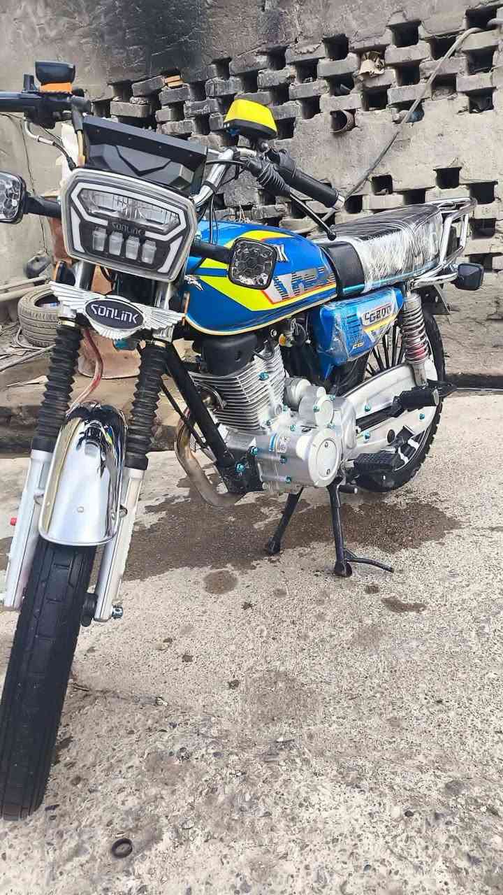 السلام عليكم
سيفان موديل 25 دراجة كفاله عامه على وضع بلا دشبول تاب وراق كامله عنوان ديالى بهرز باقي التفاصيل خاص او تصال على رقم ***********
