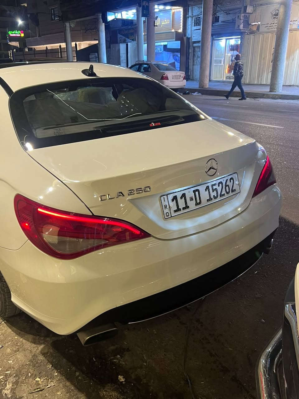 مارسدس للبيع موديل 2014
CAL250
فول 1/1
السياره كفاله عامه بيه بس بارد بالباب الخلفي الي وره الصدر 
والدعاميه صبغ 
بدون دواخل بدون فتح السياره 
كفاله من الرصعه 
مكينه كير صدر كفاله 

وارد امريكي 
العنوان بغداد حي الجهاد 
***********
