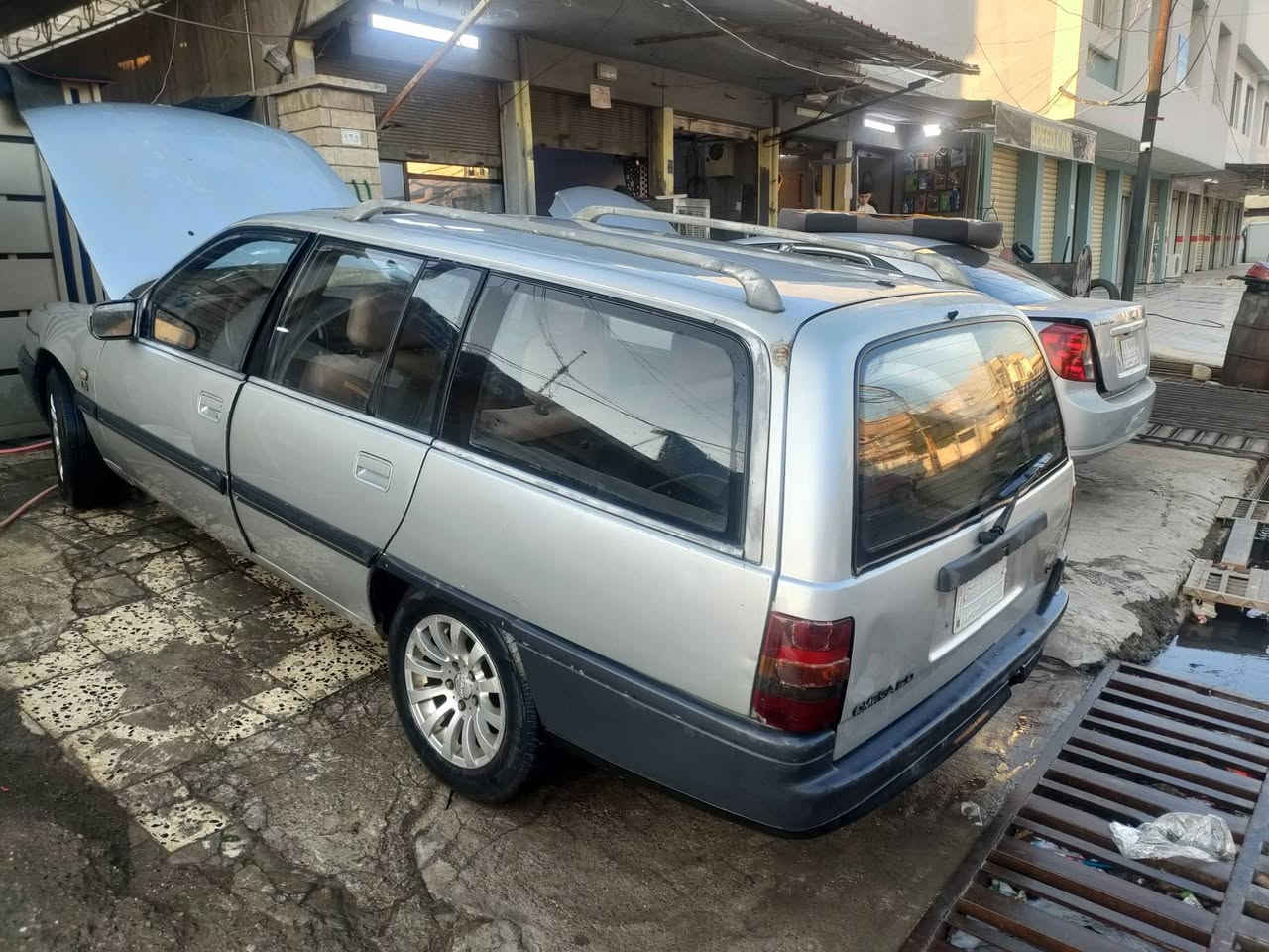 اوبل موديل 90 صبغ حزام بأسمي محرك 20شغال ينقص دهن كل فترة كير عادي كوبون بانزين موجودللبيع سعر 28ورقةلمزيد من التفاصيل .***********
