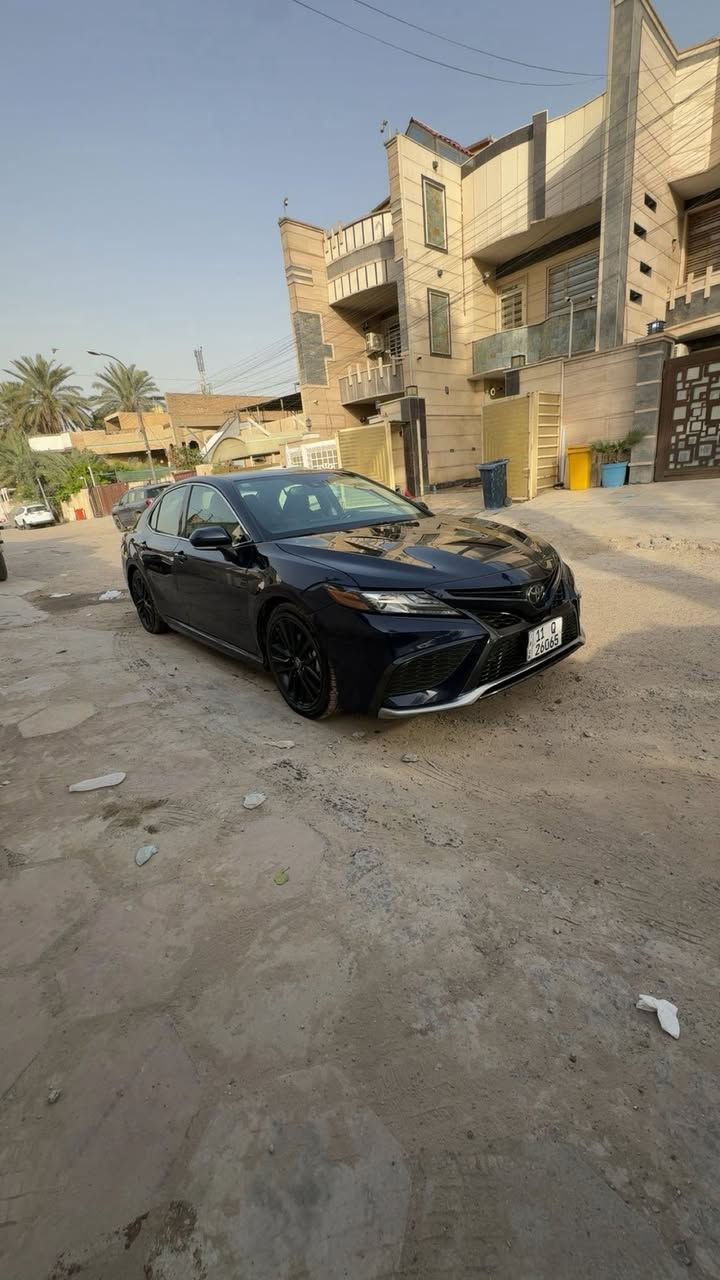 سلام عليكم 
للبيع كامري ٢٠٢٢ بغداد 
مرقمه بغداد بسمي  
ماشيه 43 
سياره فول مواصفات xse 
شاشه جبيره 
شاشه دجتل 
سياقه ذاتيه 
مثبت سرعه 
رادار امامي خلفي 
نقطه عمياء 
لد نهاري 
لد دشبول 
بكلايت ليزري لد 
وبقيه المواصفات ال xse 
السعر ٢٢٢ وبيها مجال 
للاستفسار ***********
