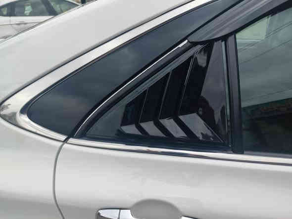 كماليات كامري 12 لحد 17

اللي متوفر حاليا لدى كماليات محمد الجوهر للسيارات

بلوجكتر نوع دلا الأصلي متوفر الكفر نيكل واكو أسود
خاص للكامري 12 لحد 14 
سعر التخم 60 ألف

بردات تركي نسبة التعتيم 50 بالميه
سعر التخم 20 ألف

بردات كويتي معتم طوخ ام 5 قطع 
سعر التخم 40 ألف

بردات كويتي معتم نسبة التعتيم 80 بالميه واكو 100%
ام 7 قطع 
سعر التخم 50 ألف 

سكوب جام مثلث أسود لماع 
سعر التخم 20 ألف

كفر يده أسود
سعر التخم 20 الف

كفر مرايه أسود باتمان أبو فتحة الاشاره
سعر التخم 30 ألف

مطريات أسود ساده كوري
سعر التخم 20 ألف

مطريات أسود خط نيكل
سعر التخم 20 ألف

مطريات نيكل ساده
سعر التخم 40 ألف

ترايش باب نيكل
سعر التخم 40 الف

گاعيه ربل أصلي أسود
سعر التخم 60 ألف

گاعيه صندوق فلين حوضي
السعر 20 ألف

گاعيه صندوق أسود ربل أصلي
السعر 35 ألف

جناح صندوق
السعر 40 ألف

شفقه جام خلفي اسود
السعر 40 ألف

شفتات ستيرن متوفر سلفر رصاصي أحمر أزرق
سعر الزوج 30 ألف

فرشه دشبول خط أحمر لينه مو يابسه تجي وياهه لزكات وتثبت عالدشبول حتى متتحرك
السعر 10 الاف

فرشه دشبول قديفه ثخينه أسود واكو رصاصي تجي مبطنه بماده مانعة الانزلاق حتى ماتتحرك الفرشه
السعر 20 ألف

برده سكه بوب خلفي 
السعر 35 ألف 

عنوان المحل كركوك الحمزلي شارع المطار مقابل وليد البغدادي أسم المحل كماليات محمد الجوهر للسيارات

للحجز مراسله واتس اب ***********
أو ماسنجر عالخاص
