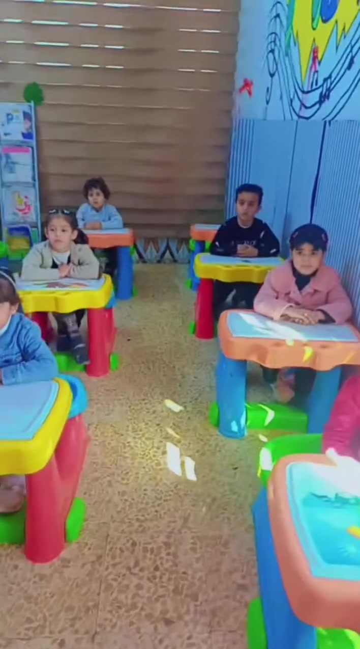 دروسنا مو حفظ وبس…
دروسنا فهم، تفاعل، وضحك 
حتى الطفل يحب يتعلم بدون ضغط 💛

***********
***********

