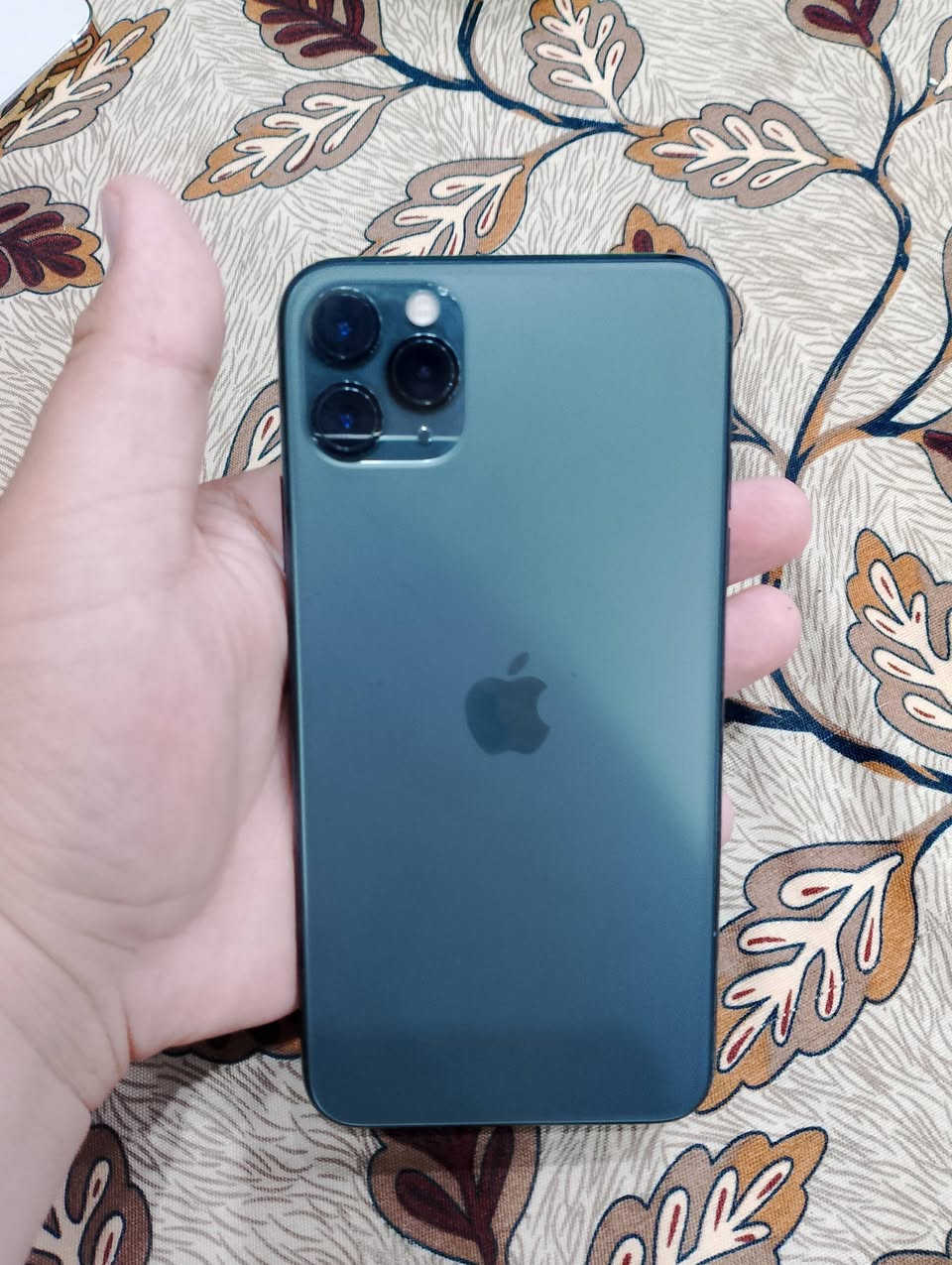 ايفون 11 برو ماكس للبيع اي عيب مابي مبدل شاشه بطارية 74 ذاكره 256 سعر 280 بي مجال عنواني طوز خورماتو يم جامع سيد هاشم رقم موبايل ***********
