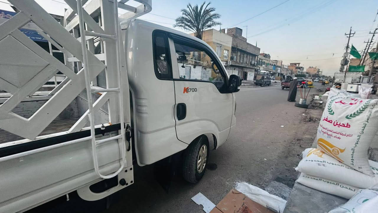 كيا بنكو موديل 20 محرك 2700 السيارة مكفوله كفاله عامه السيارة بسمي سعر 132 وبيهه مجال سكن بقداد***********
