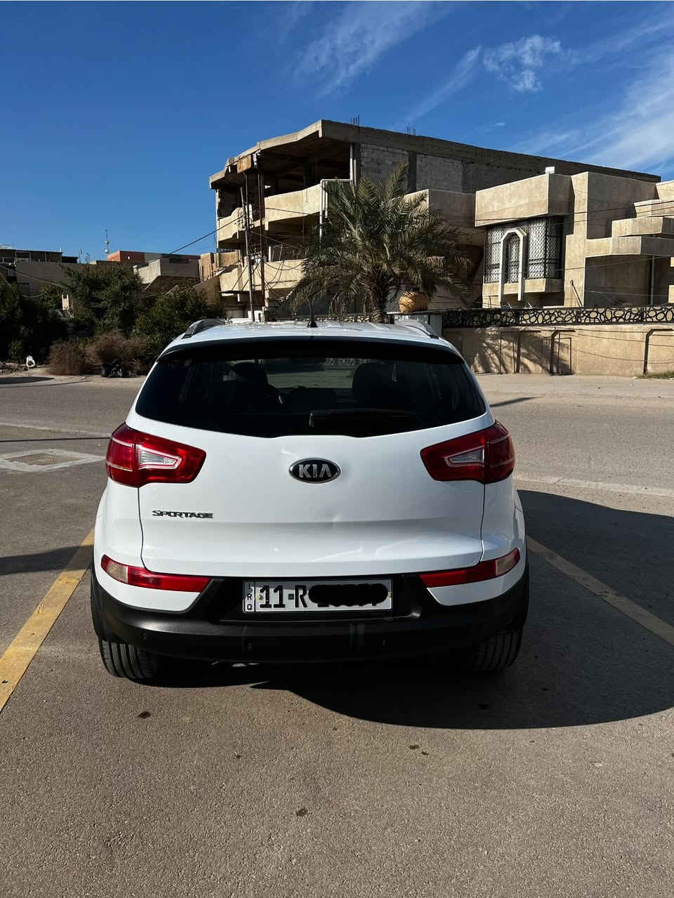 سلام عليكم
📍سبورتج خليجي 
📍موديل 2013
📍مكفولة كفالة عامة
📍سنوار موجود
📍مانع انزلاق ومانع انحدار
📍محرك 2000 دوش
📍بانزين محسن ودهن ادينول الماني
📍سيارة مرتبة ونظيفة استخدام منزلي
📍8 ايرباكات وتخم تايرات جديد
📍رقم دولي وسنوية جديد لحد 2029
📍للتواصل والاستفسار واتساب ***********
