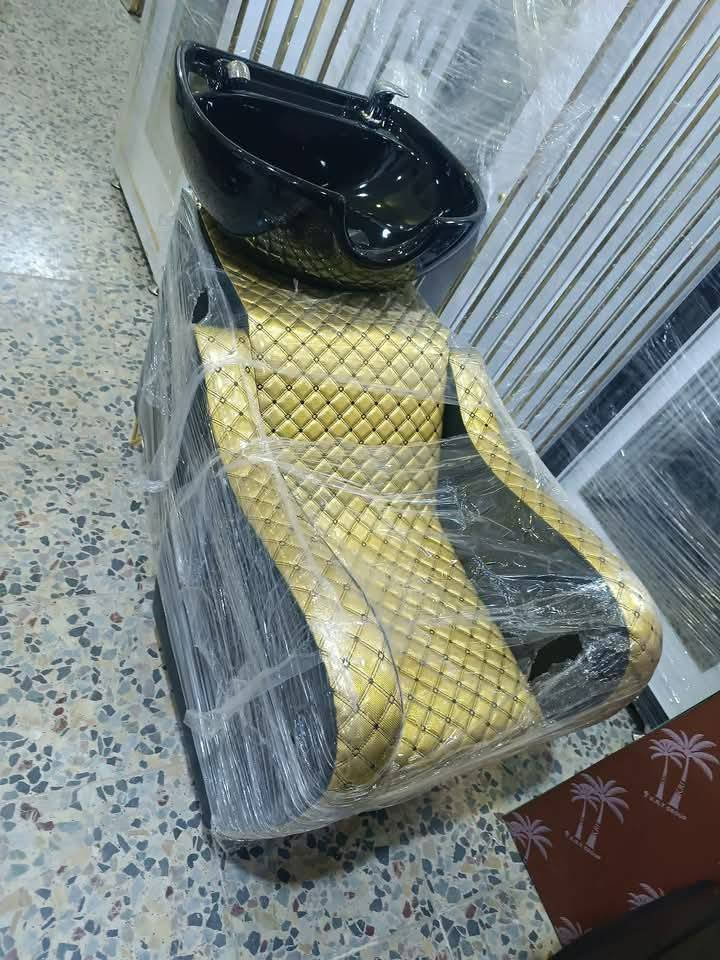 *********** واتساب تجهيزات صالونات الحلاقة وتوفير كل موديلات نساني رجالي وتوصيل جميع المحافظات مراسلة صفحة هلاوسهلا *********** واتساب مراسلة صفحة
