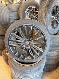 للبیع هذا ویل حجم 20 ویل حجم 20 ویا 4 تایر جدید کلش نضیف  سعر 400$  قف...