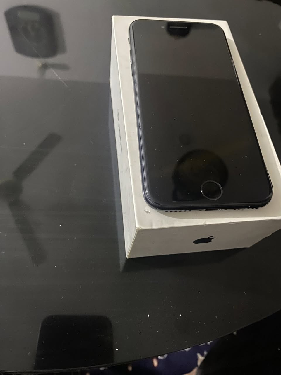 ايفون 7عادي ذاكره 32بطاريه72 جهاز كله شغال ومابدل بي شي يعني وتر بروف  بس الكامره الخلفيه وكع صار بيها مثل رجفه
مكاني بغداد البلديات ب80 وبي مجال بصيط


**إذا كنت صاحب هذا الإعلان وتريد حذفه لأي سبب، رجاءا أرسل رسالة إلى الدعم الفني**