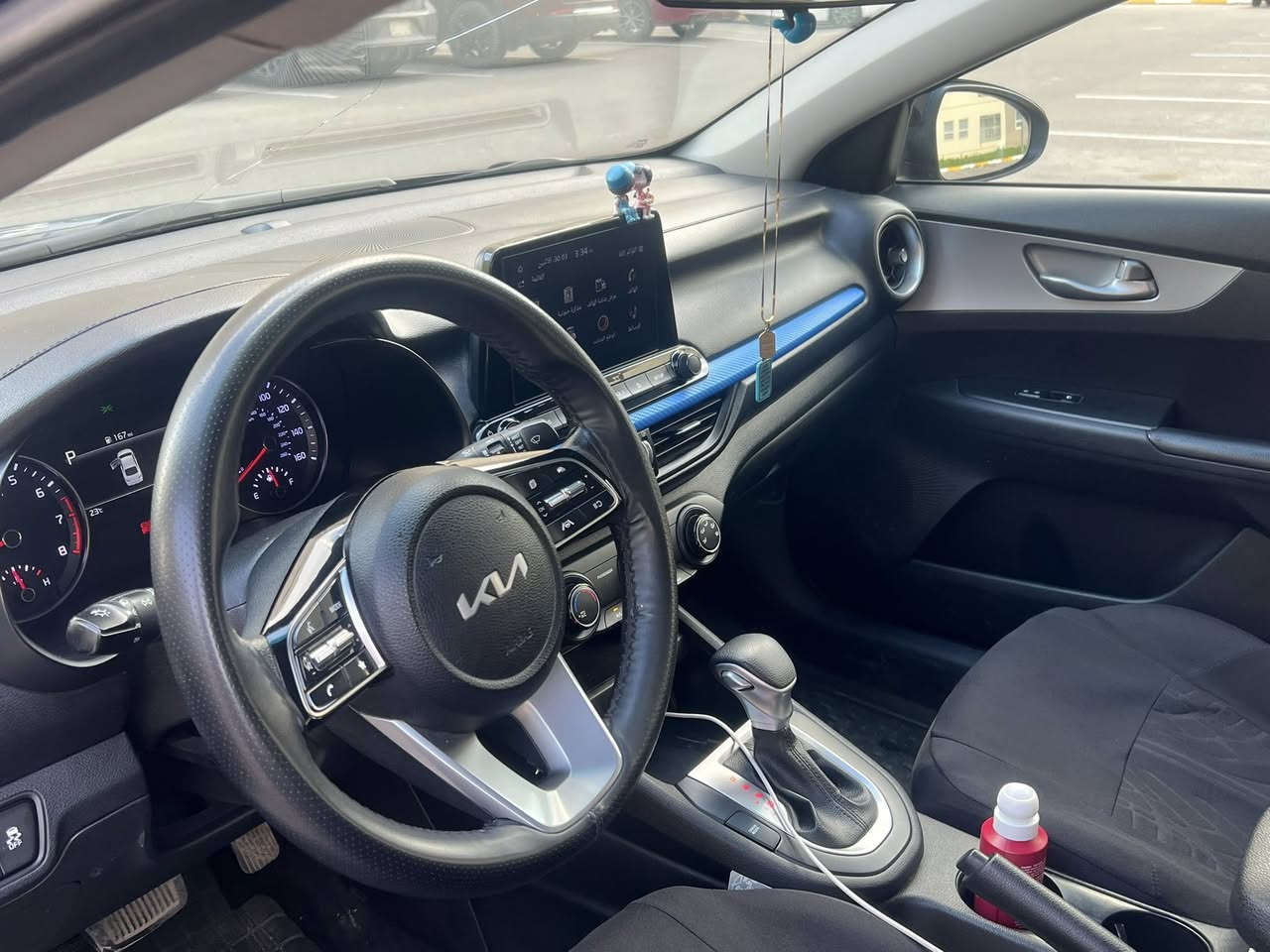 فورتي 23 محرك 2000 بيهه قطعتين صبغ وقطعه تبديل لون ماشيه 67بسم ولد صديقي تحويل ثاني يوم مكاني الدوره هاذا رقمي *********** السعر 135
