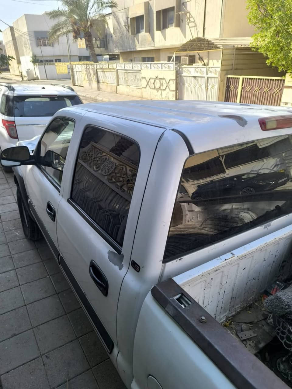 سلام عليكم
للبيع سلفرادو  2006 
استيراد خاص محرك 6100 كير الف رقم بغداد دولي باسمي بدي قصير فور ويل السيارة جاهزه صدر جديد كير ومحرك مشروطات تبريد شغال تخم تاير جديد ترايك وين ميعجبك الاستفسار على الرقم ***********
