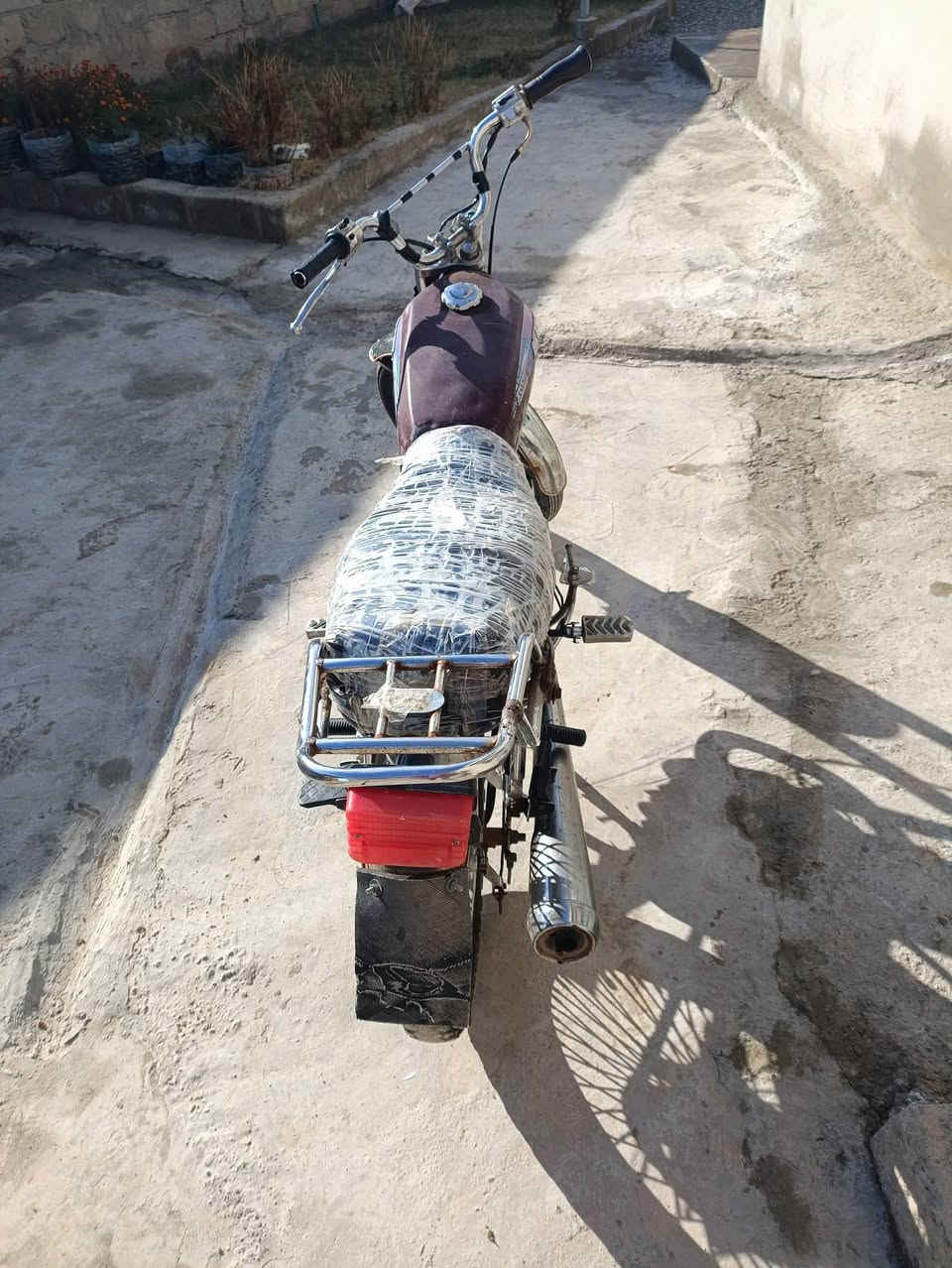 السلام عليكم موطور ناامه برو  للبيع موديل2018 محرك نضيف معدله تحريكه فول السعر 225وبي مجال قليل حك جيتك رقم الهاتف *********** بي واتساب اتصل وتدلل
