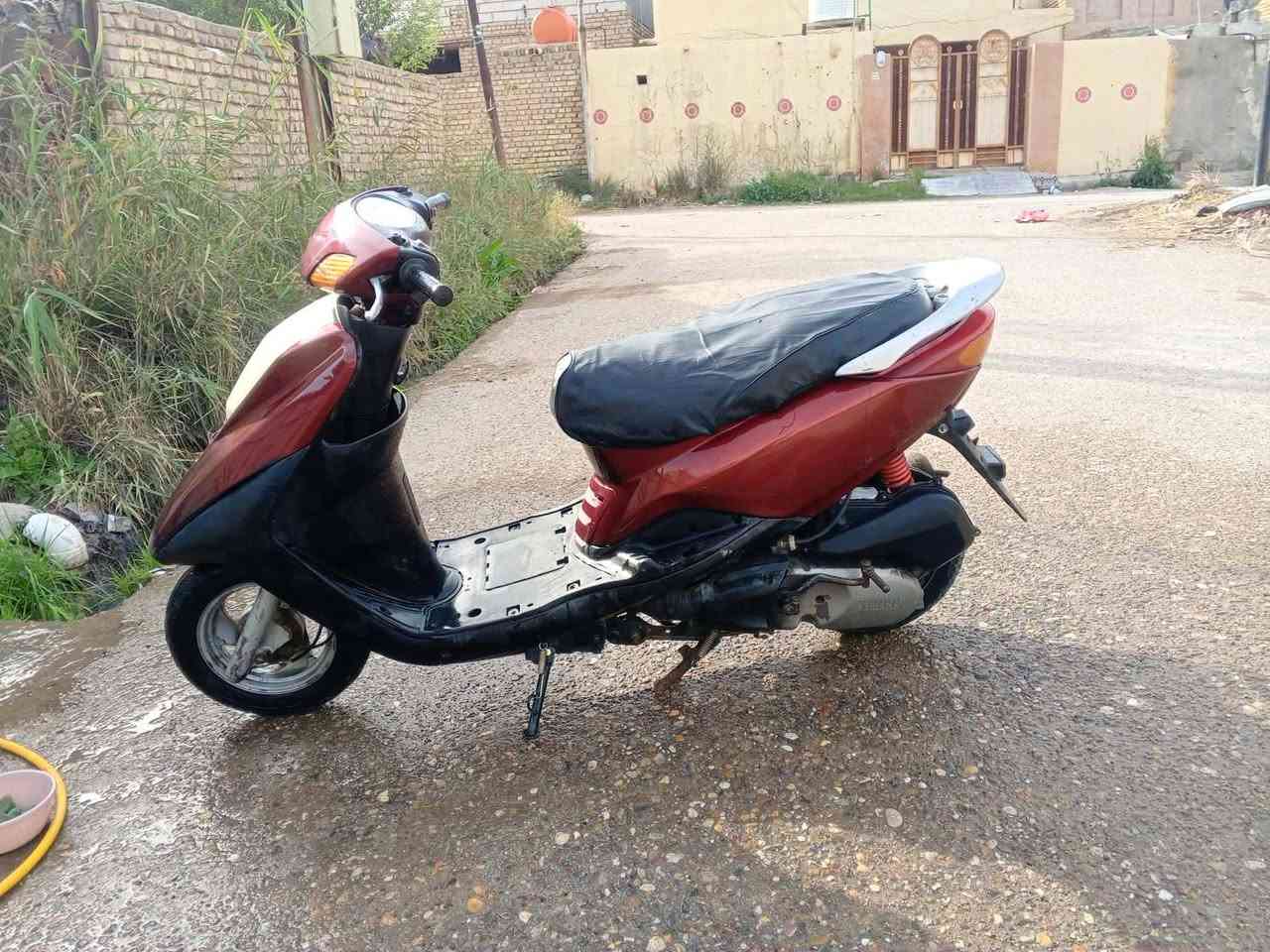 دراجه بريس شغاله من كلشي نكره سلف بيع شغال سعرهه 300بيهه مجال رقم التلفون ***********
