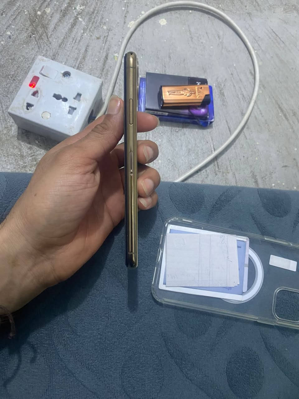 السلام عليكم ١١برو ماكس جهاز مبدل بي شاشه وبطاريه وضهر وفيس ايدي واكف السعر ٢٥٠ وبي مجال الي يعجبه خلي يجي والي ميعجبه ليصير براسي بروفيسور ويكوم يتفربرك هذا رقمي وبي وتساب ( ***********)
