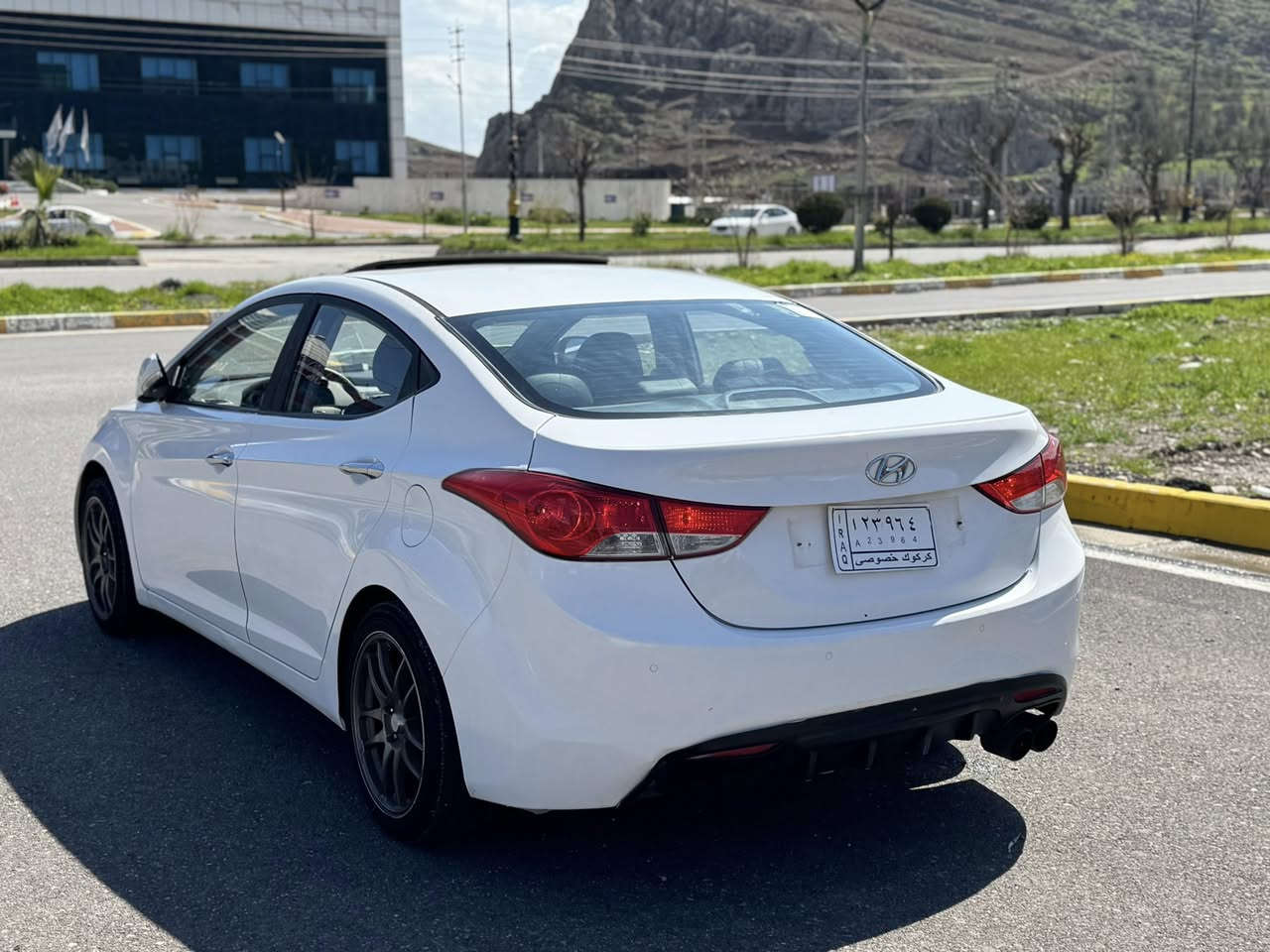 ئەلینترا مۆدیل 2011 براوەیە
براوەی تازە داخل بەس نمونە لە جوانی 
٢٥٠مەسروڤی تیدا نیە
سلایت  ئاوینە ئیشارەت ویلووتایە لۆك 
ECO
180 km roshtwa
تایەو ویل لۆك 
شوین رانیە 
٥٩$💸
***********
