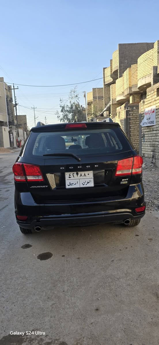 السلام عليكم جورني موديل 2017 محرك 6 حادثه بنيد مبدل بدون دواخل والسونار مرفق السعر 125 تلفون ***********
