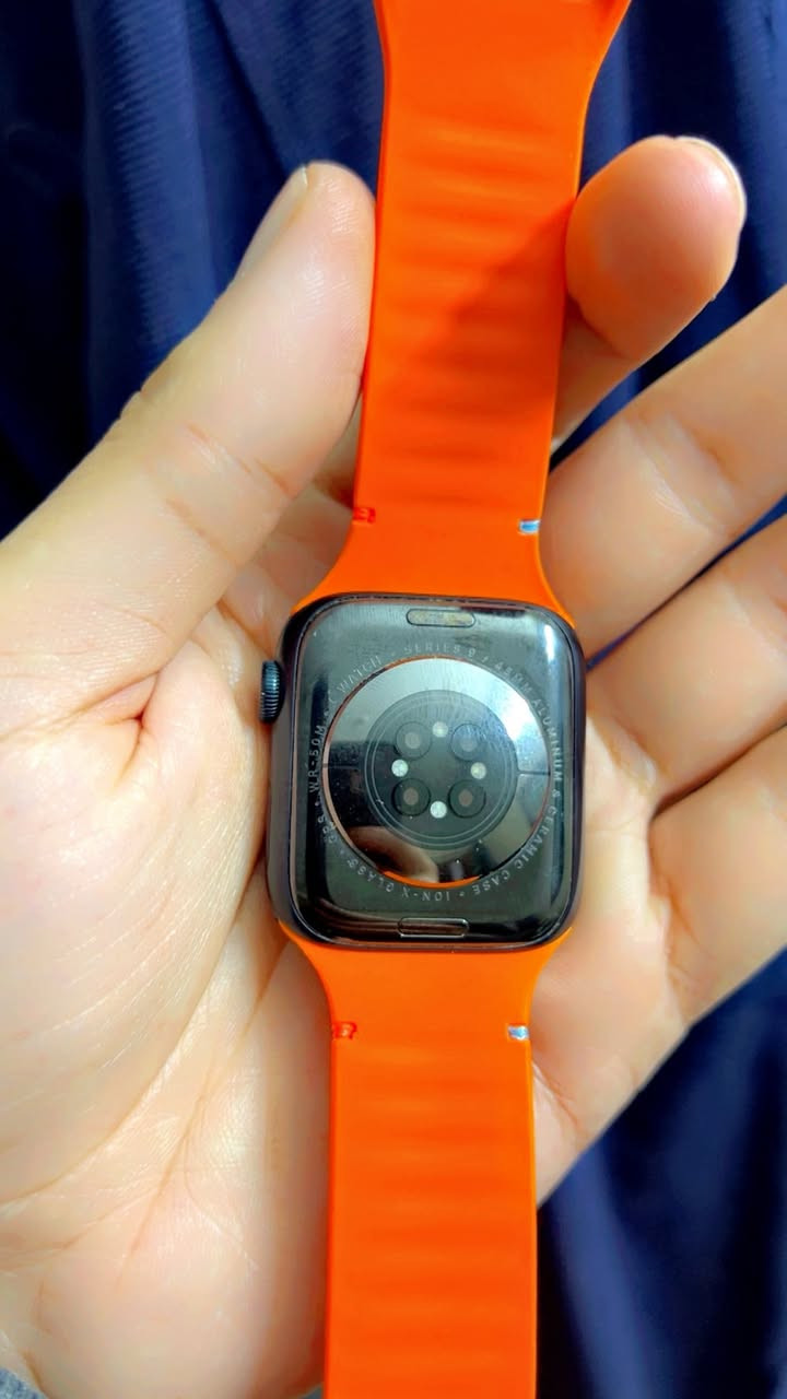 ساعة ابل جيل 9  حجم 45
ذاكرة 32

بطارية 🔋 96

نظافة 95✅

السعر 300الف

***********
