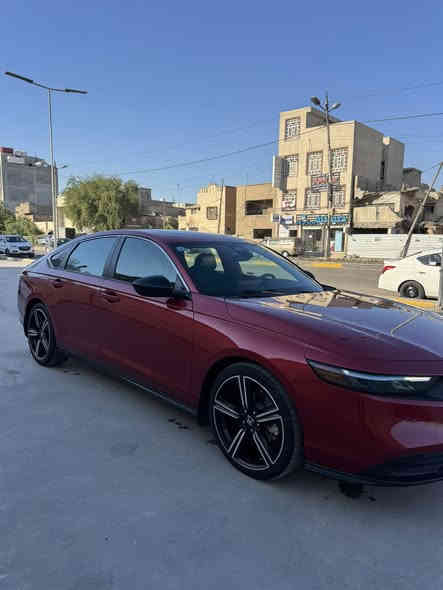 للبيع هوندا اكورد هايبرد موديل 2023
 فئه sport فول مواصفات:- مكينه 2000 هايبرد بصمه/بصمه ابواب/فتحه سقف / رادارات اماميه وخلفيه وجانبيه /كراسي كهرباء /تشغيل عن بعد /شاشه كبيره/كامره دواره/فول تحكم ستيرن/تحديد مسار/اوتو هولد/سايد بريك بصمه/كار بلي
وبعد هوايه مواصفات

وارد امريكي حادثها مرفق بالصور 
السعر ١٩٠ 
***********
