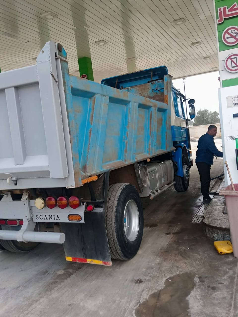 اسلام عليكم اسكانيا 112
السيارة كلهة 13لاتبخر ولاتنقص كير كبير 5/5اكسن خفيف سيارة جاهزة السعر 155 الاتصال ***********
