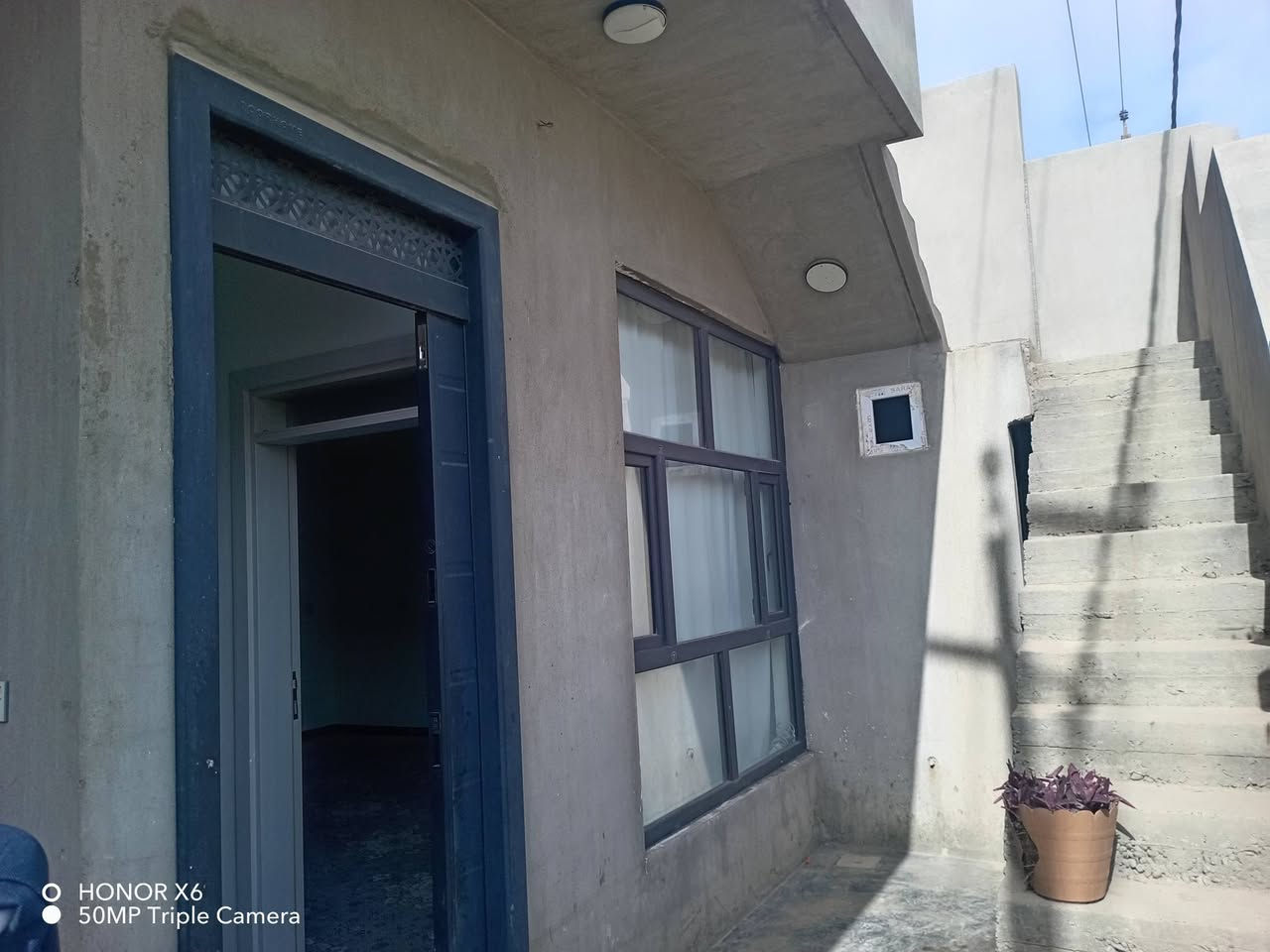 رقم الاعلان 2321
#دارللبيع 210م(بناءحديث) 
عمر البناء سنتين
كركوك بنجاعلي  قربب جامع ايمان
#مكونات (3غرف نوم مطبخ حار وبارد وهول وصحيات استقبال كراج سياره)
فول سيراميك
نظام دكت
فول مولصفات
فرع عريض
قريب من سوق
قريب من مدارس
#سعر 75مليون و بي مجال
☎️*********** واتساب
☎️*********** فايبر
#مكتب_ازاد_للعقار
