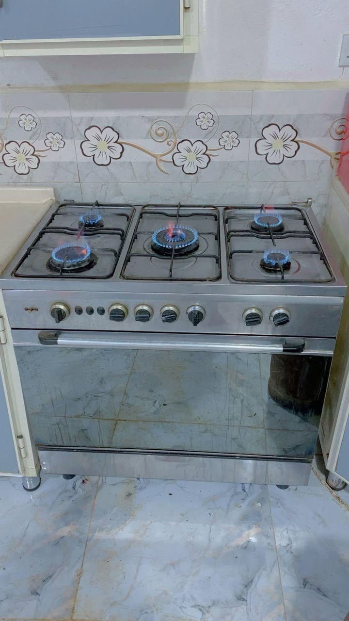 غراض بيت نضيفة للبيع 
للاستفسار فقط على هذا الرقم ***********
